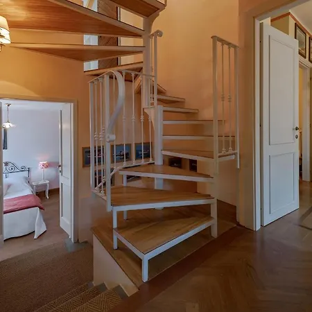 San Siro Sleeps 6 Pool Wifi *