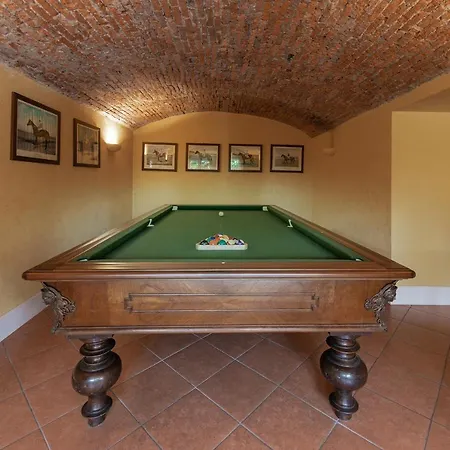 San Siro Sleeps 6 Pool Wifi San Siro (Lombardy)